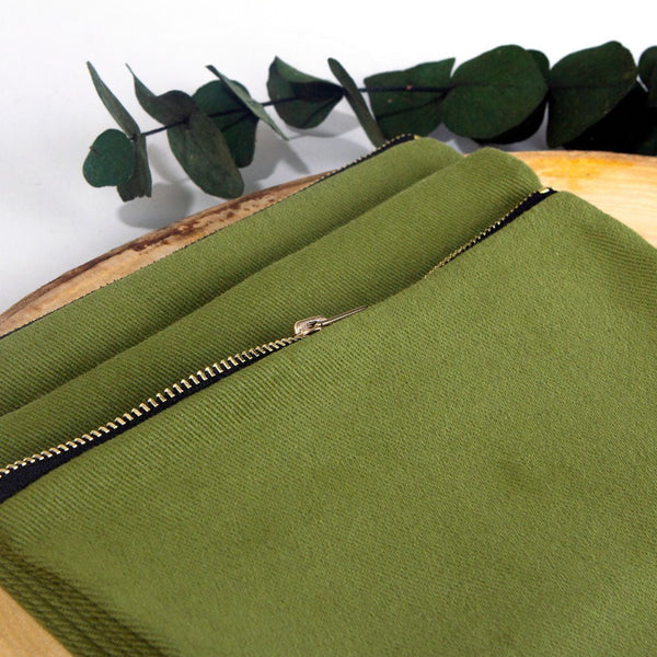 New Year Green Clutch Bag 8" × 6" (20 × 15 cm) – Festive Holiday Printed Design for Gifting - Pamusan.com