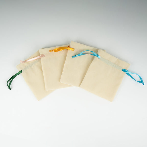 Velvet Rose Drawstring Pouch with Green Ribbon – 4" × 5" (10 × 13 cm) - Pamusan.com